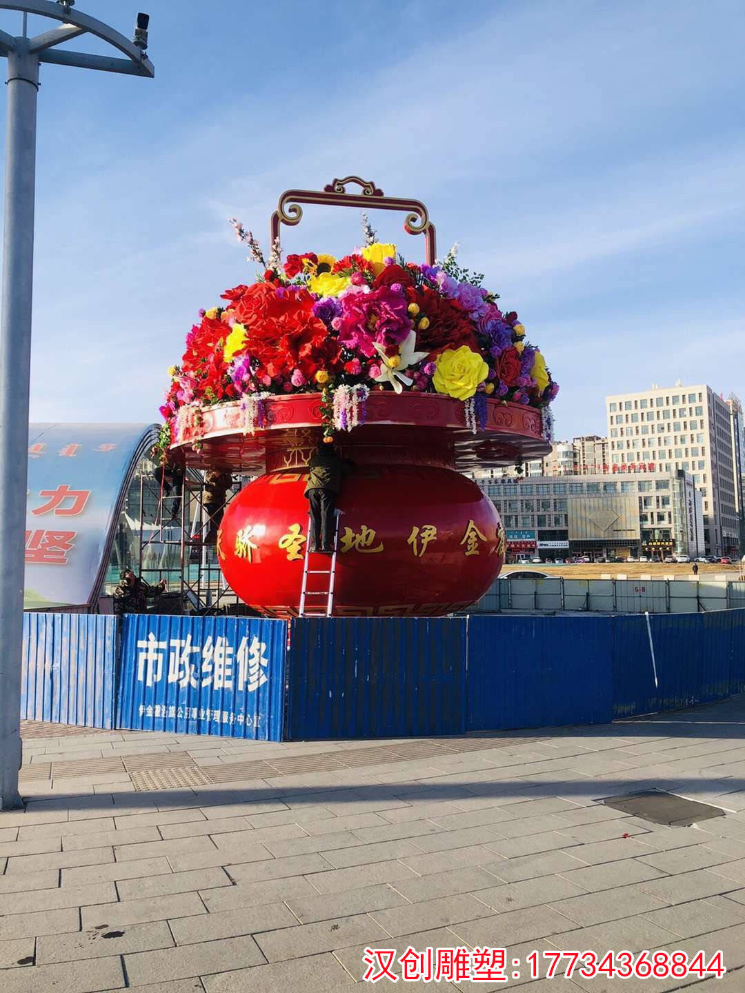 玻璃钢国庆大花篮雕塑 仿真花篮雕塑_篮盘_天安门广场_牡丹
