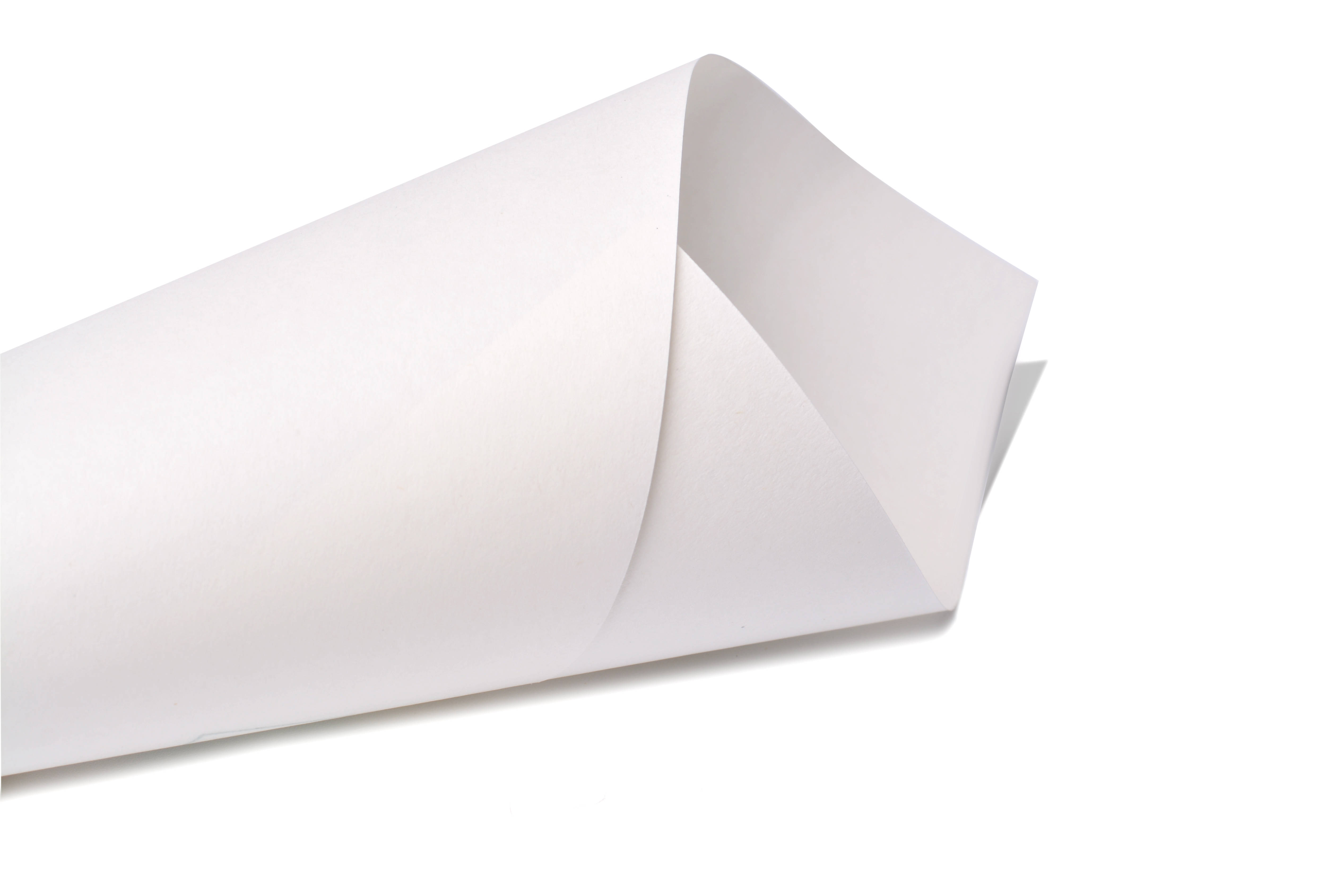 高质量:进口白牛皮纸通常采用优质的原材料和先进的生产工艺,具有较高