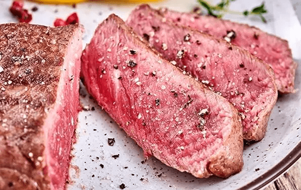 菲力牛排价格菲力牛排,牛里脊,取自于牛的里脊肉(即腰内肉),运动量少