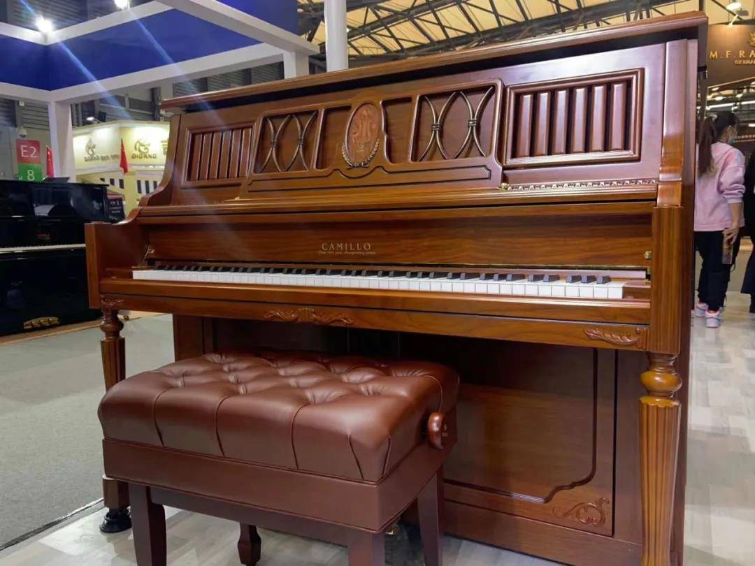 灵感的绽放,音乐的魔法舞台,一切尽在德国卡米洛钢琴_音符_艺术_音色