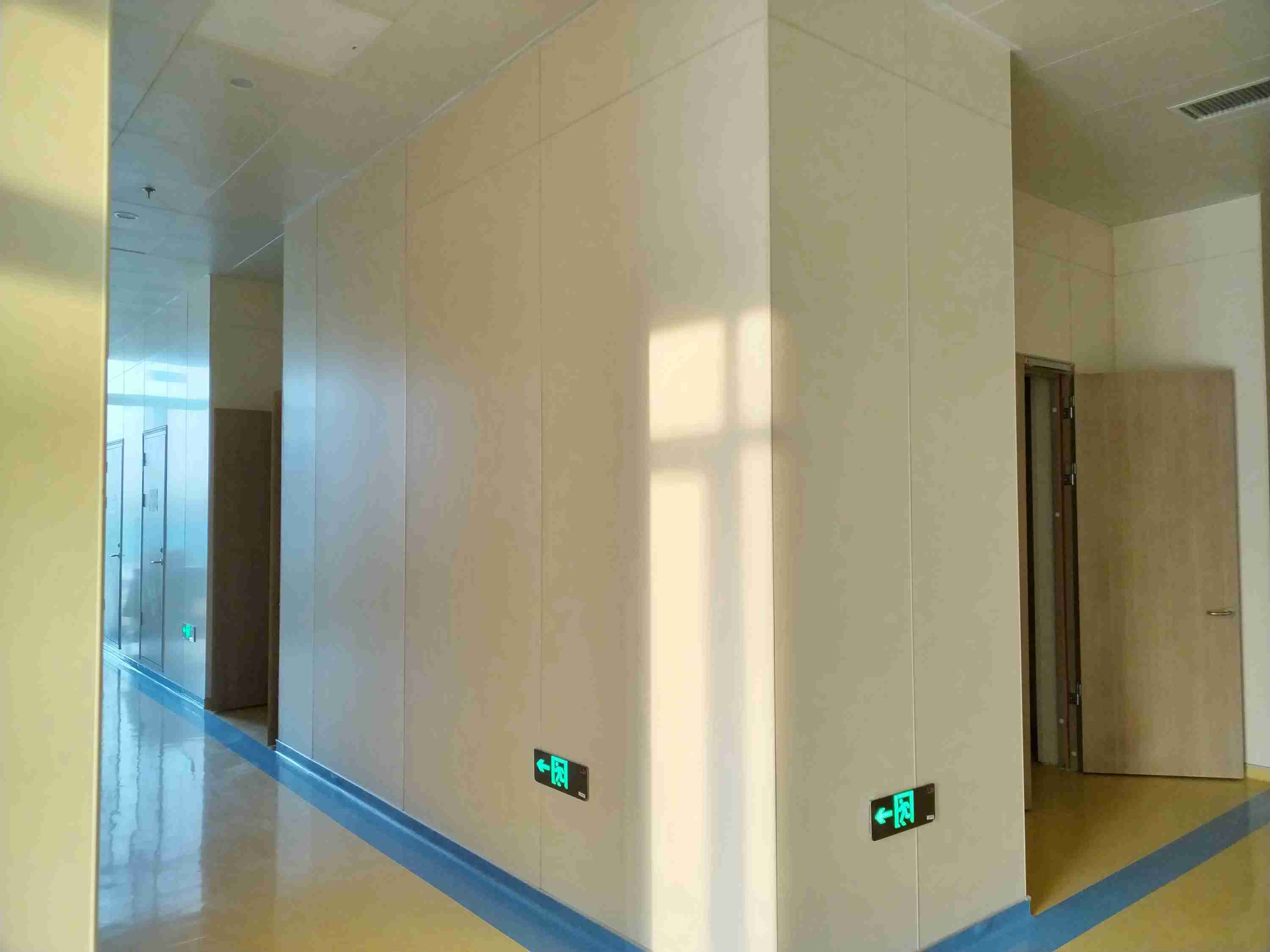 内墙无机预涂板防火装饰板耐污防潮实验室硅酸钙板冰火板_板材_隧道