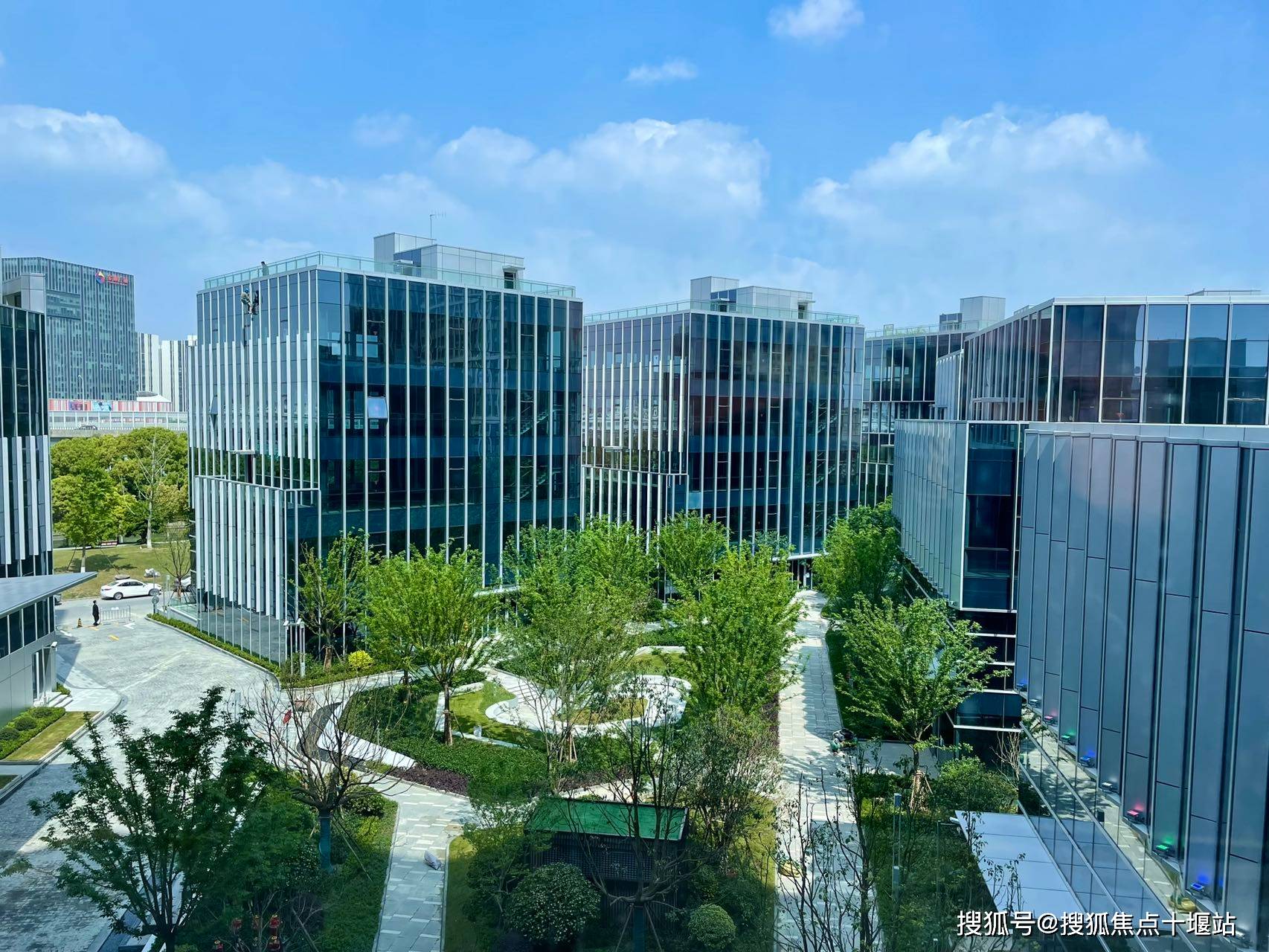 真实/推荐〗松江九亭中泰广场@交付时间,交房时间,交房标准,施工