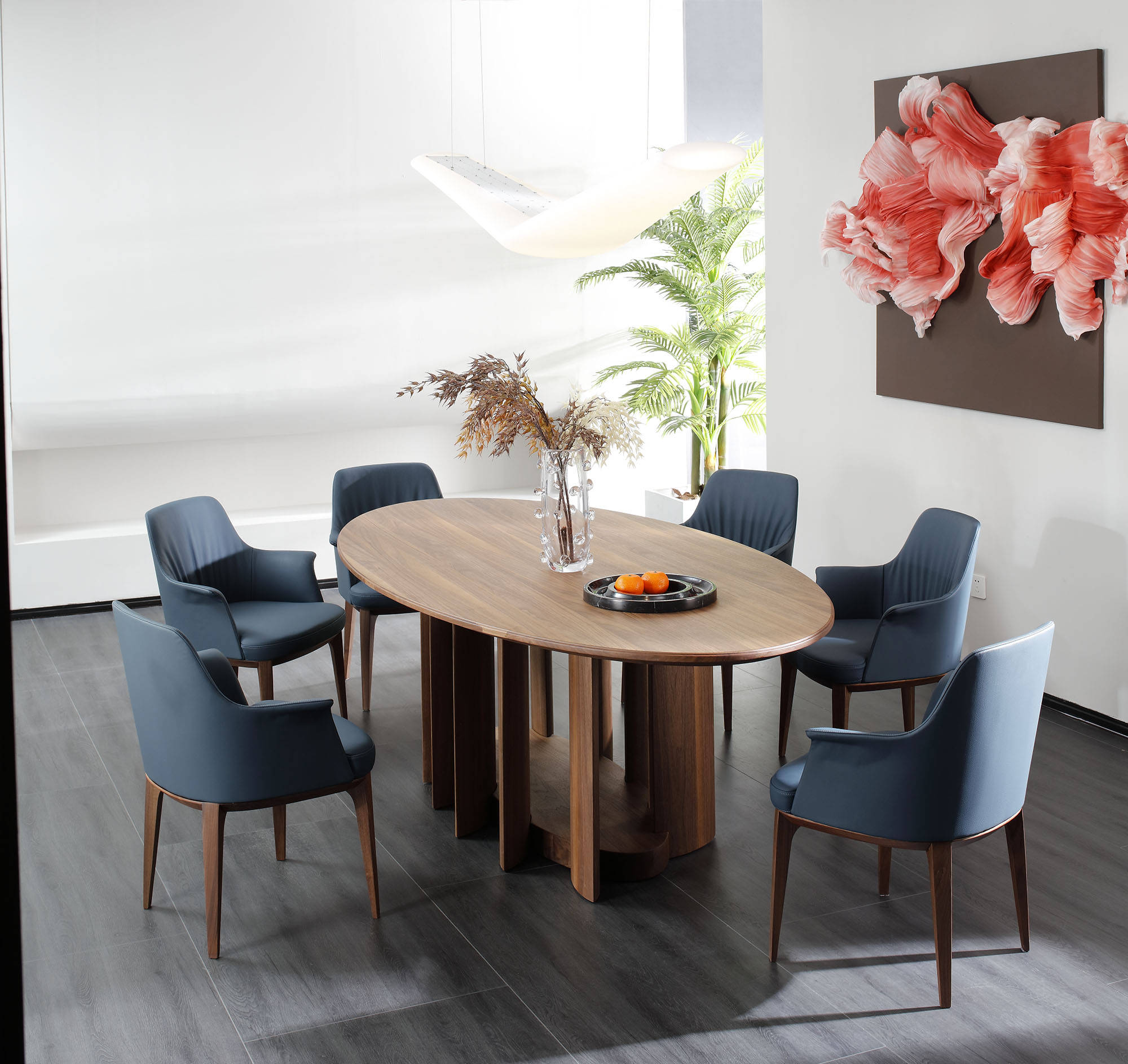 如何选择高性价比且款式美观的现代极简餐桌椅?来看这五点!_服务_产品