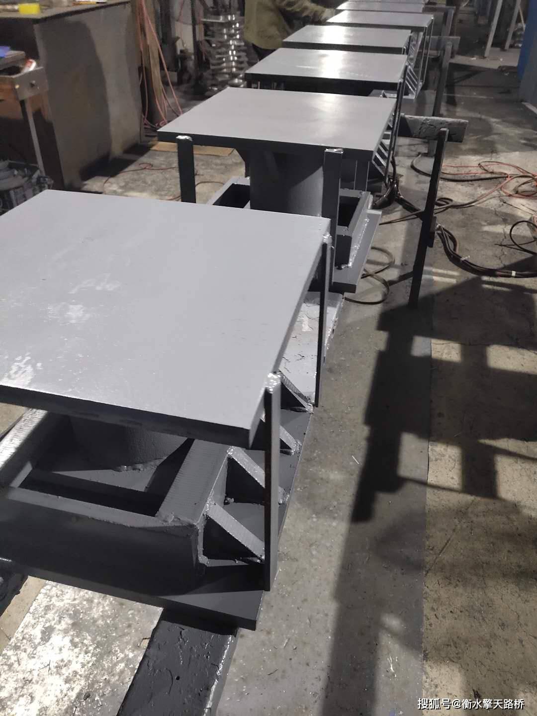 钢结构万向球铰支座 固定 单向 双向抗震成品球型铰支座_网状结构