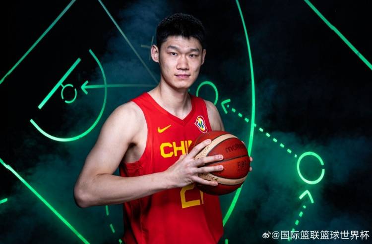 世界杯定妆照周琦胳膊细如麻杆_方硕_新疆队_林俊