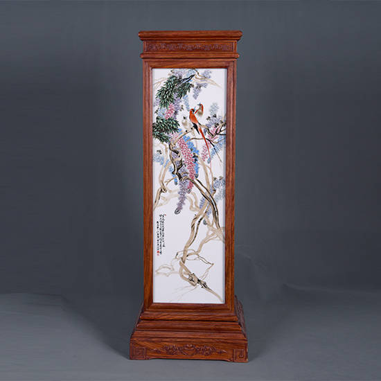 选用张景寿先生经典作品《十二花季》瓷板画四个画面重新创作.