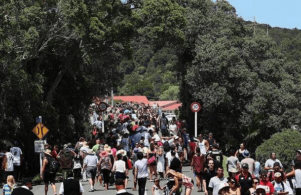 旅游业的快速发展,带动了旅游经济的兴起,也为酒店行业提供了大批量的