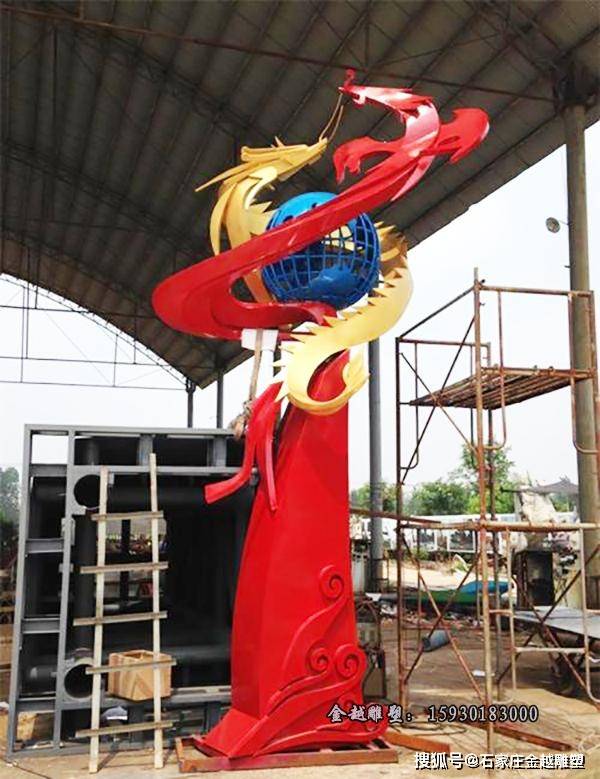 不锈钢龙凤呈祥雕塑:表达了祥瑞和高雅的中国传统文化魅力