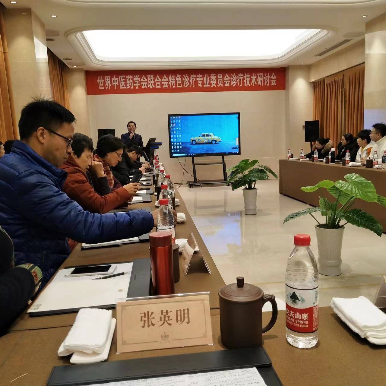 张英明|合肥治疗颈肩腰腿疼名医|家门口锦旗医生_患者_医疗_针灸