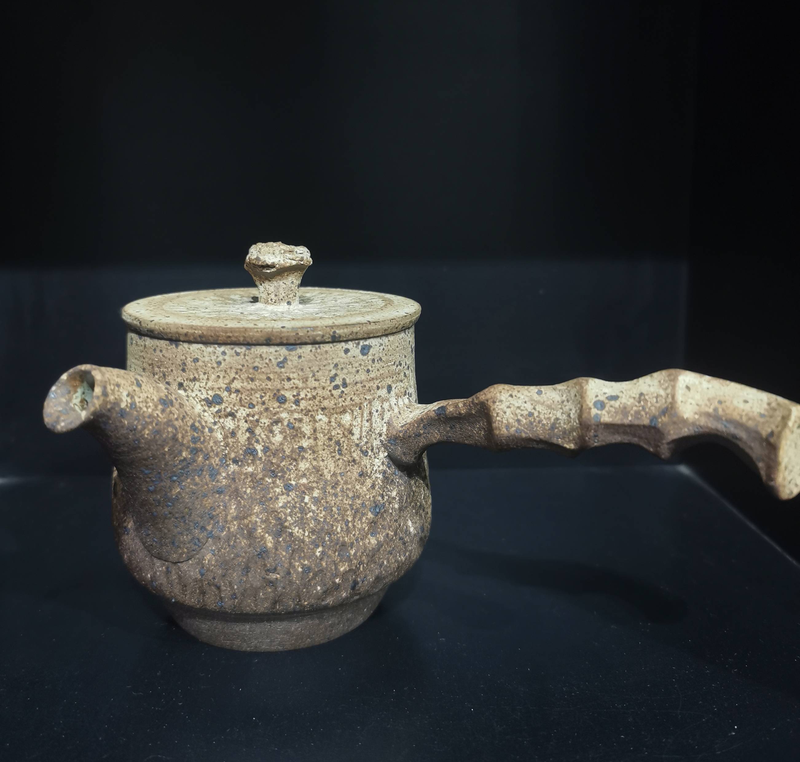 全国学院派陶瓷艺术专家方益鸣先生手拉坯陶艺壶欣赏_山东_作品_中国