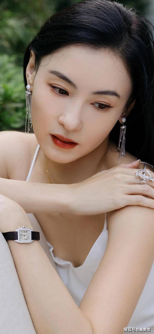 47岁张柏芝,性感魅力四溢令人陶醉!_才华_演技_观众