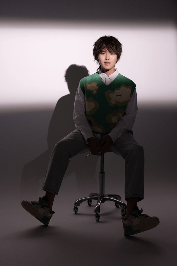 谢天宇全新单曲《眼泪不够咸》上线 温柔嗓音直击人心 -影圈焦点新闻