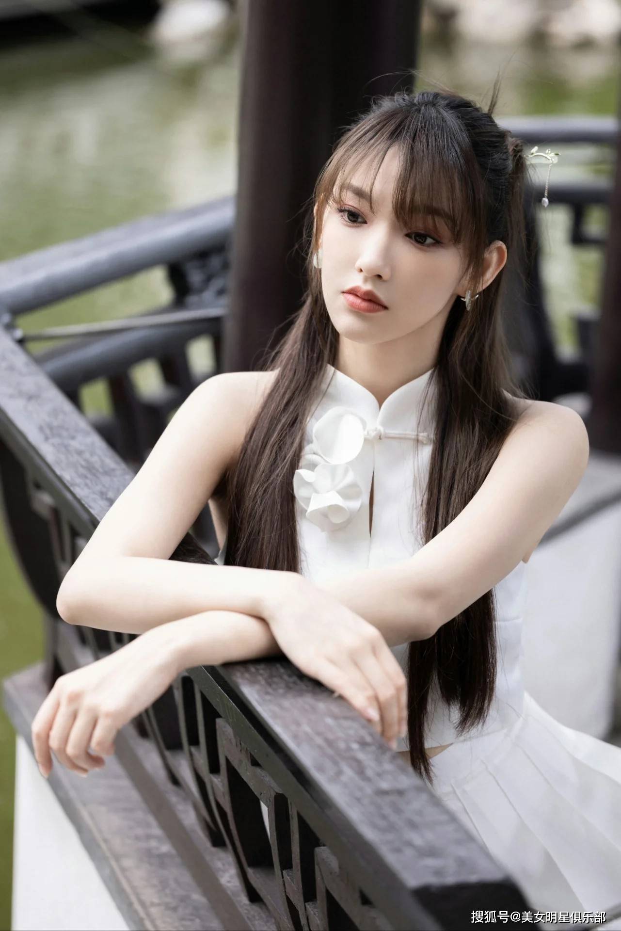 38岁程潇,饱满丰腴女人味十足!