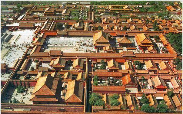 清朝后宫只有东西六宫,妃子们只能睡大通铺,后宫生活其实很悲惨_白银