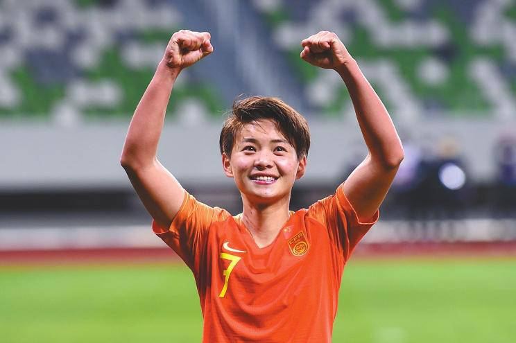 水庆霞下课,中国女足天亮了,王霜鼓掌,贾秀全正式任新职_宋凯_成为了