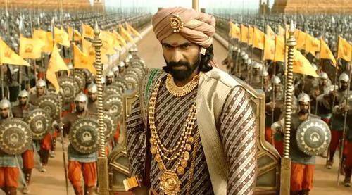 印度德高望重的老国王戒日王病故,权臣那伏帝阿罗那顺乘机篡位登基.