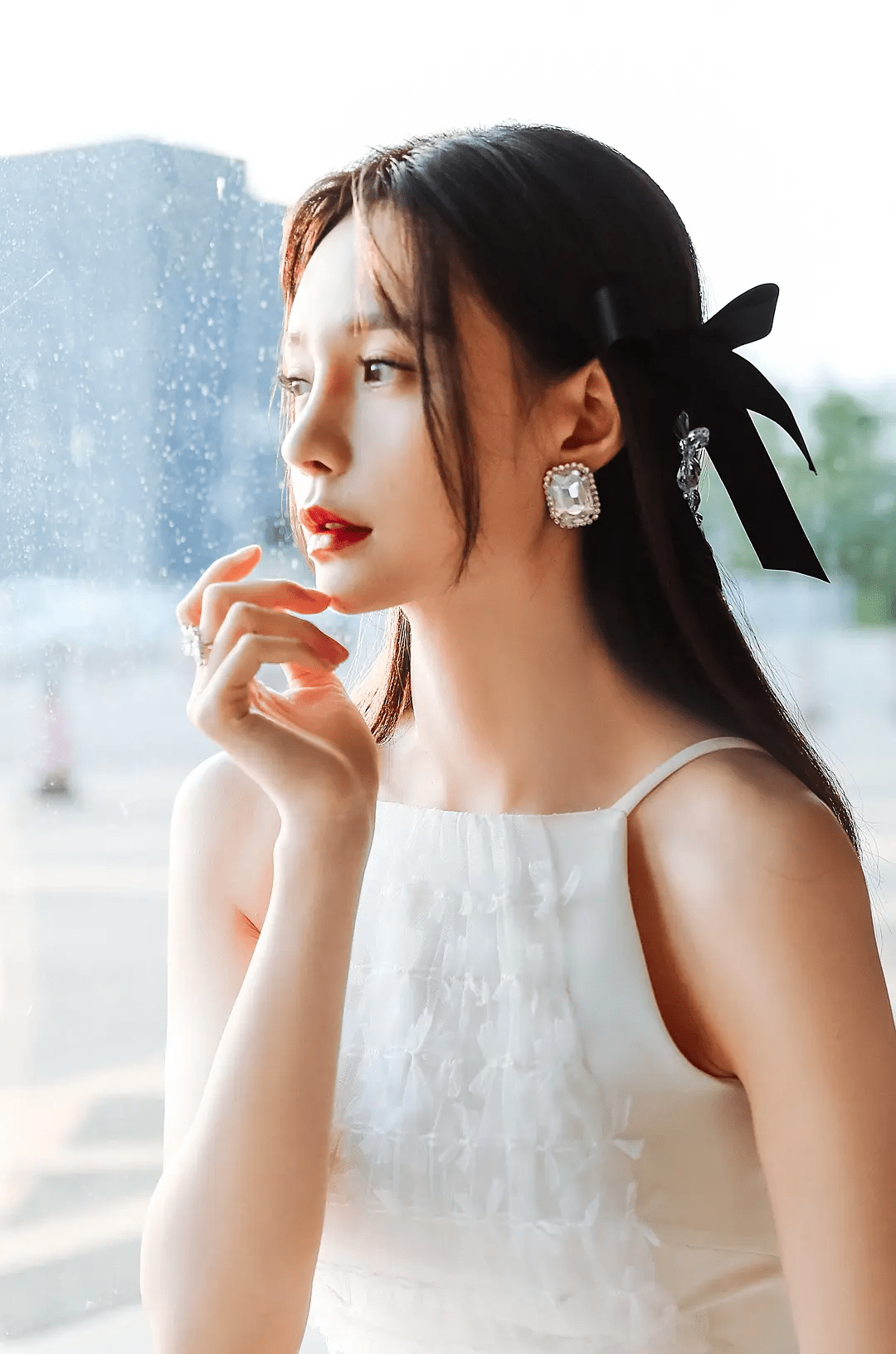 海涛好福气啊,大长腿性感十足超有气质的主持人沈梦辰_领域_演艺圈