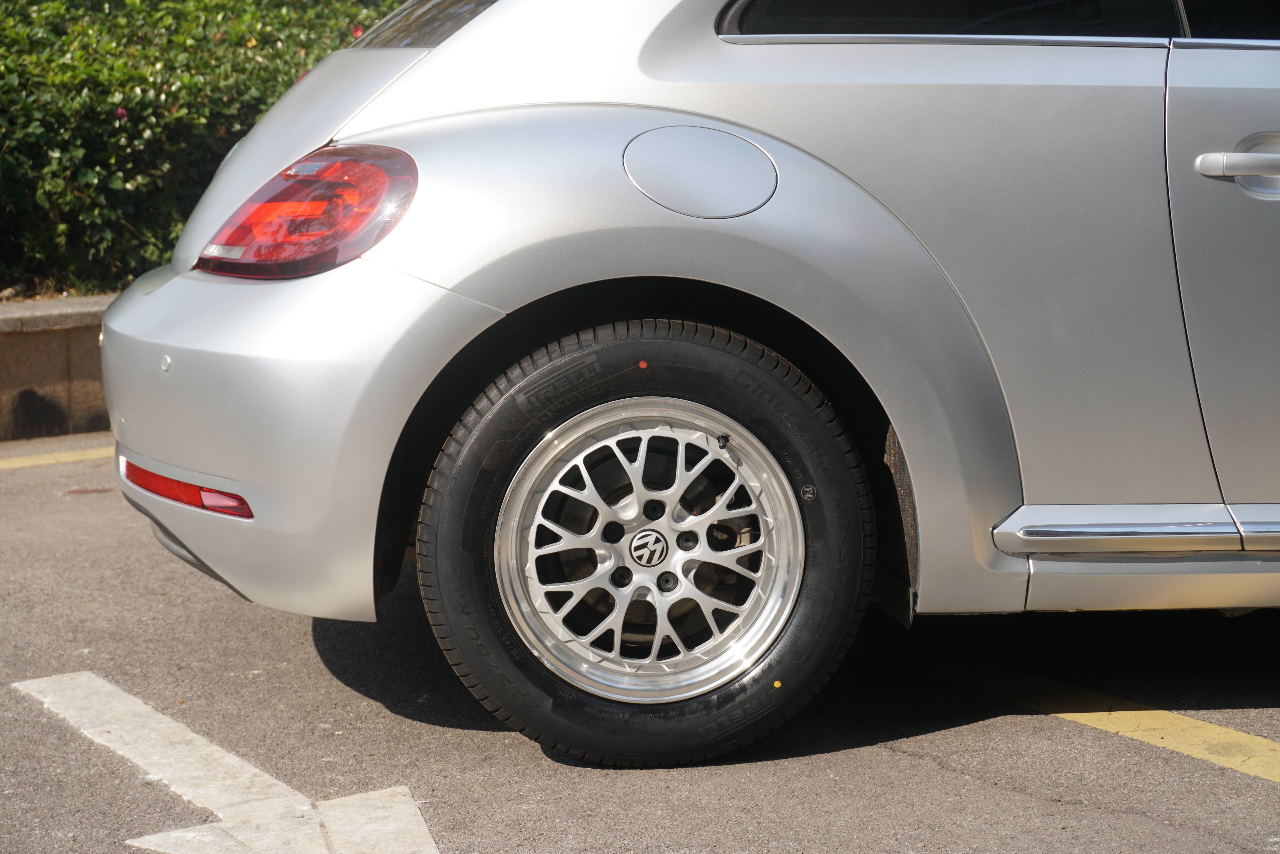 长沙汽车贴膜汇格车研,大众甲壳虫改色膜绸缎金属银