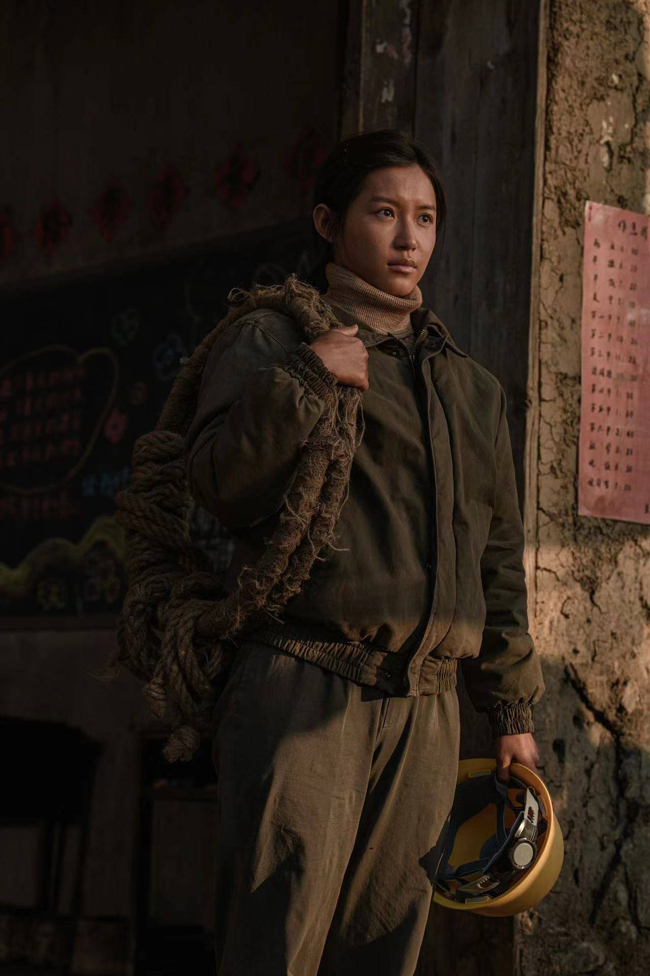 苏青电影《开山人》今日公映 无惧山高泼辣勇敢凿"天路"_李香秀_夏庄