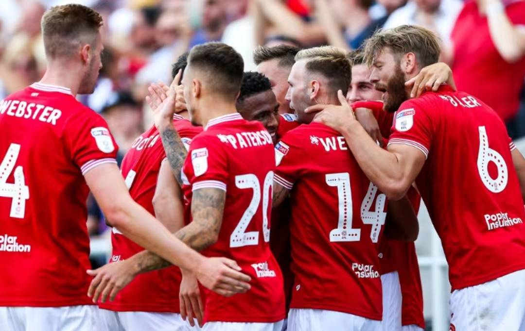 英超:富勒姆vs诺丁汉 曼联vs切尔西_赛季_中前场_阵容