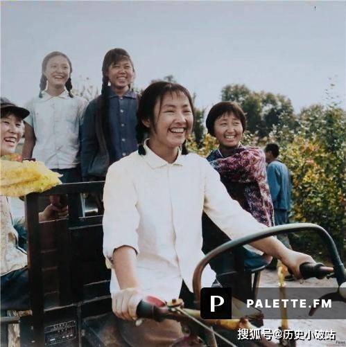女知青彩色老照片：那个时代的光辉与奋斗-搜狐大视野-搜狐新闻
