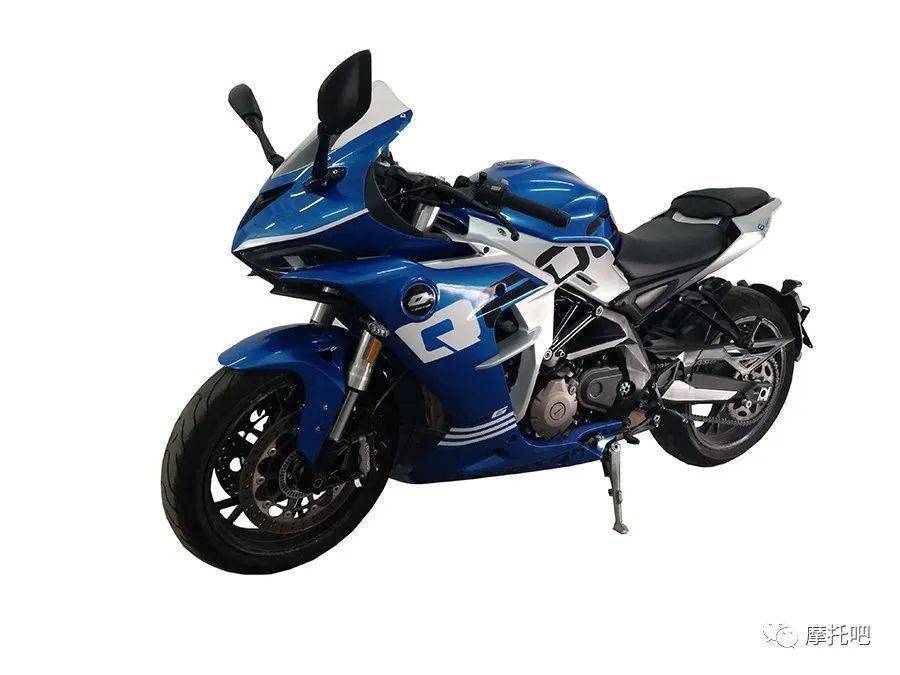 钱江750cc adv曝光,售价五万左右?