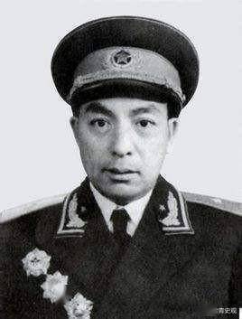 他是大学生也是张家口首任卫戍司令部司令员1955年获少将军衔