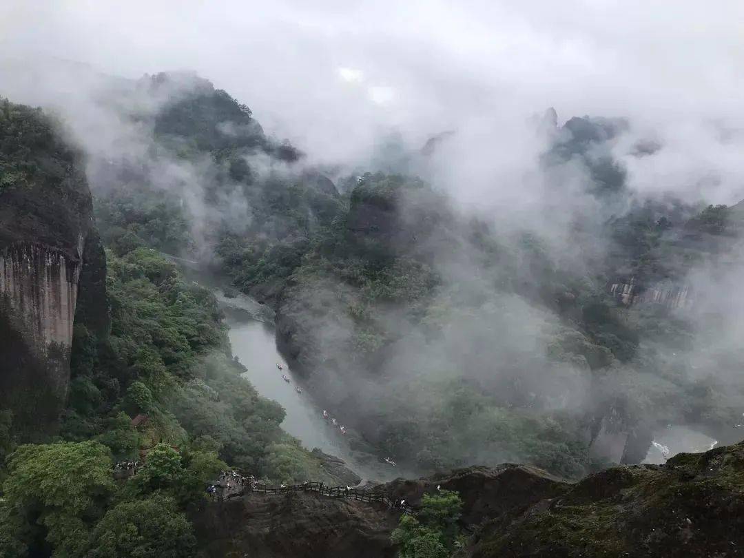 人间仙境武夷山烟雨朦胧更是美
