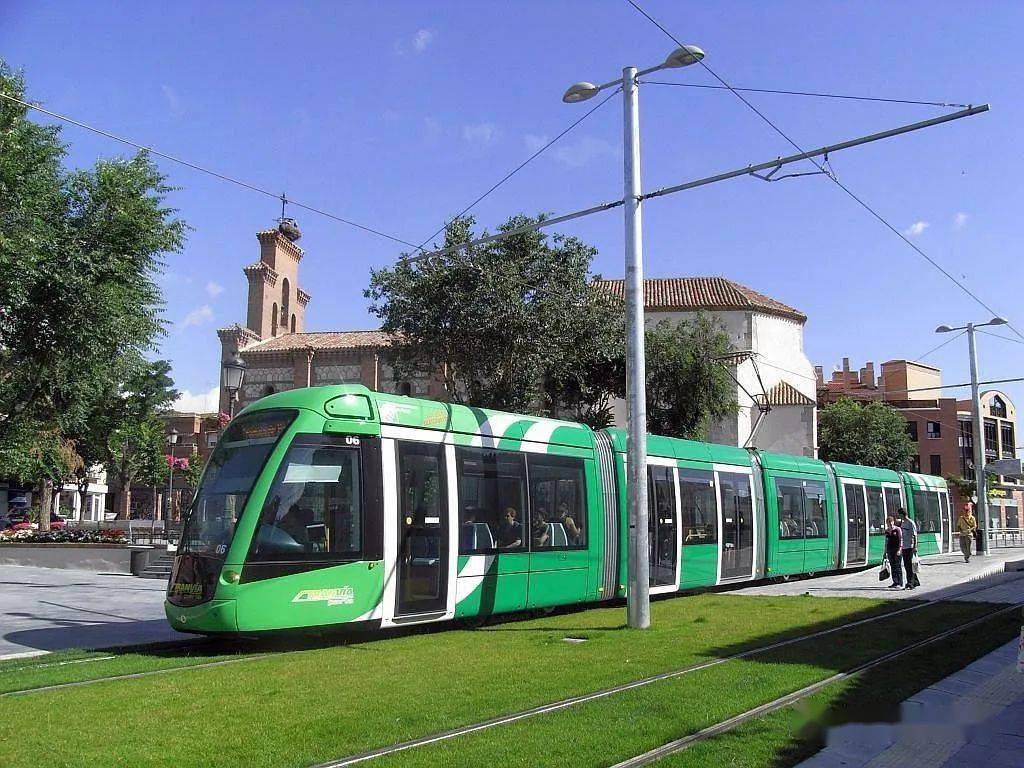 城市公共交通主干线西班牙帕拉的有轨电车