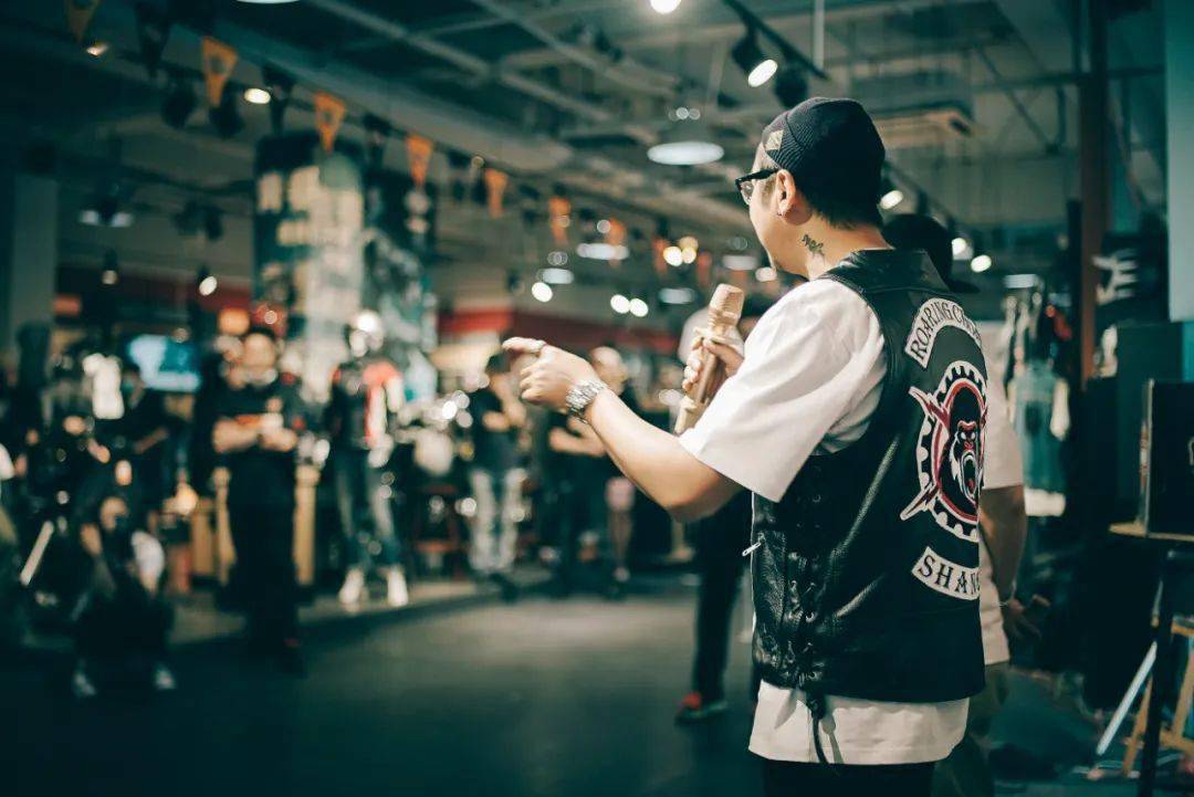 被混乱之子带火的clubstyle最硬核的哈雷改装风格