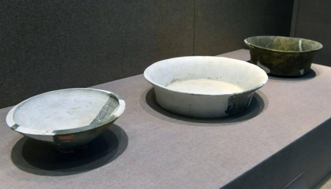 蒲城店遗址出土的平底碗(二里头文化)