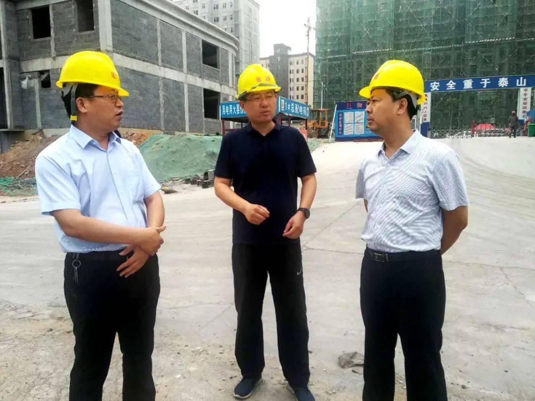 6月5日上午,邹平市民政局党组书记,局长田汝滨,副局长靳伟到青阳镇