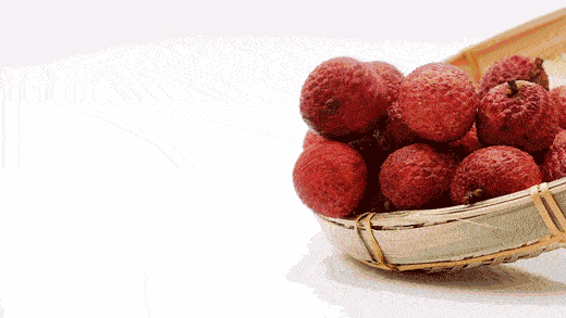 狂吃荔枝有风险!医生提醒:吃太多小心昏迷!