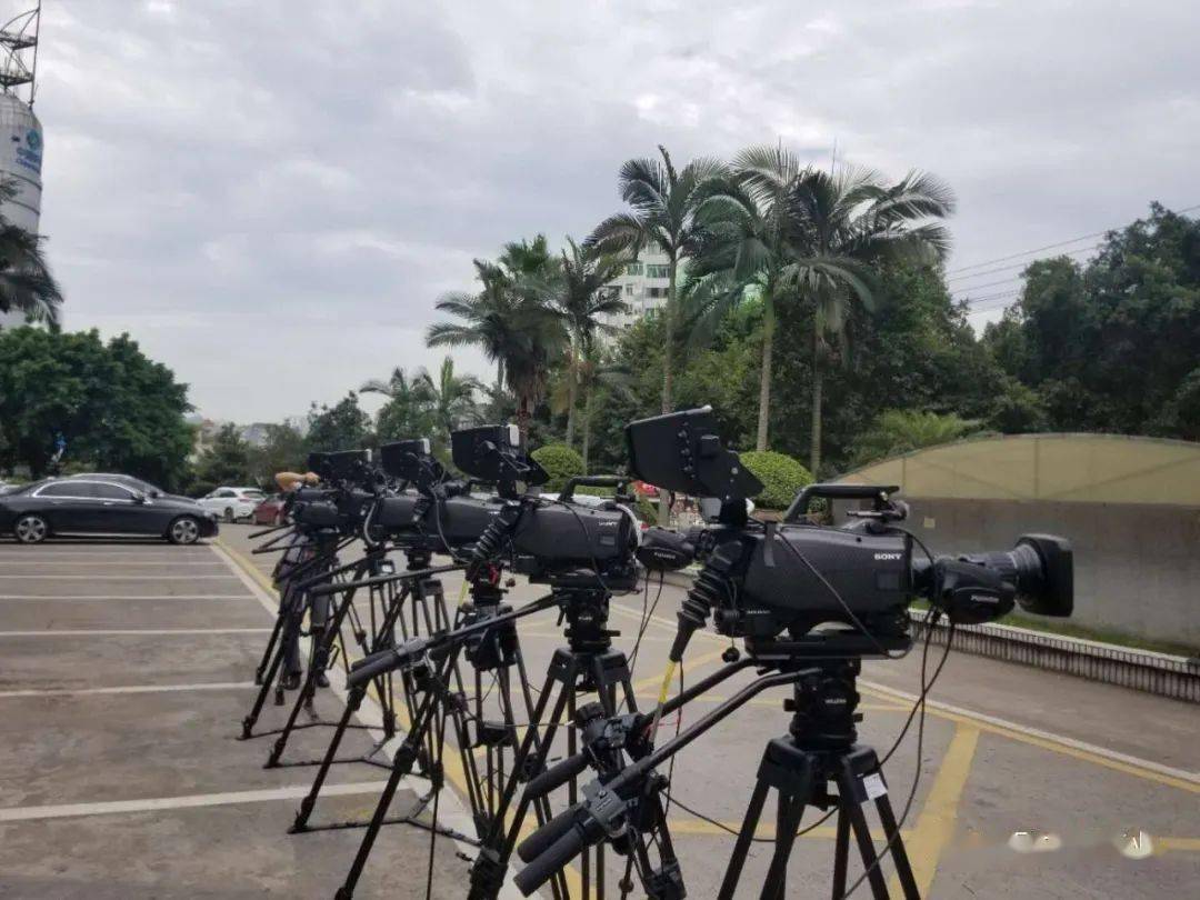 索尼向泸州广播电视台成功交付8+2讯道4K IP转播车