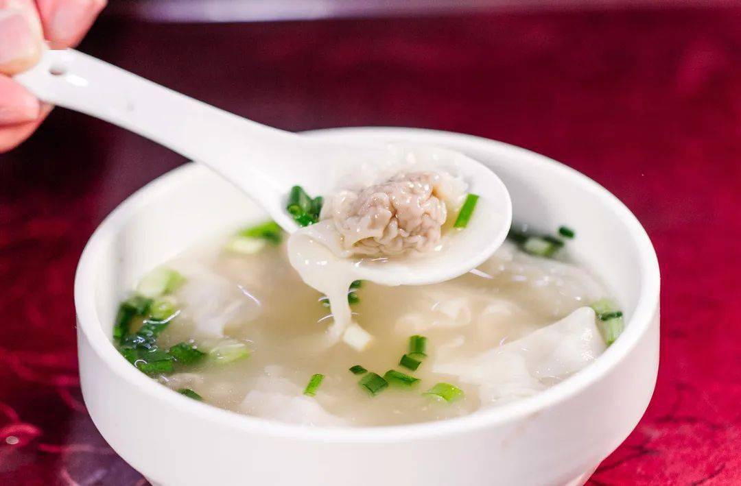 作为一个食醋爱好者,常为扁肉汤"注入灵魂".