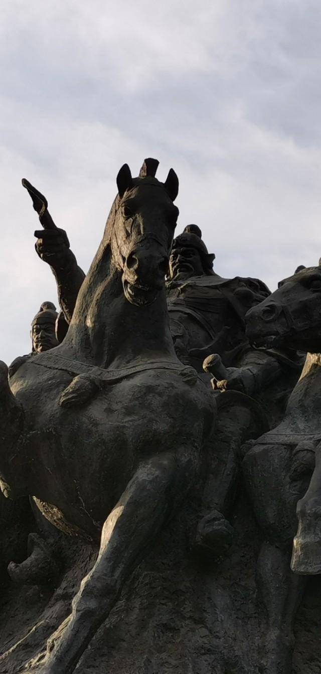 【漏夜早录——郭子仪雕像】_手机搜狐网