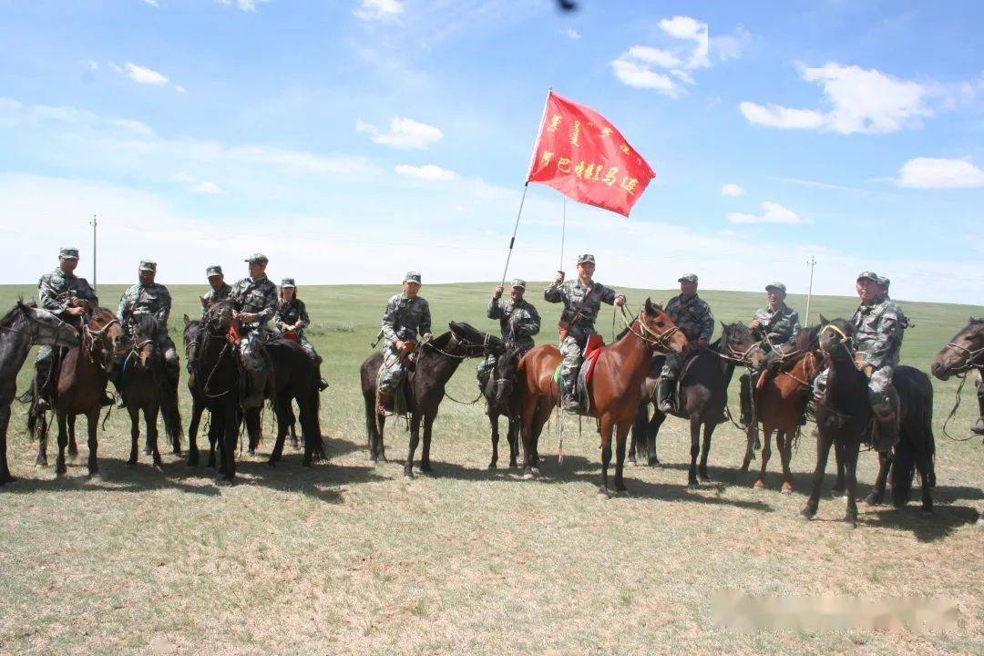 6月4日,阿巴嘎旗人武部在伊和高勒苏木组织开展黑马连训练备勤,黑马连