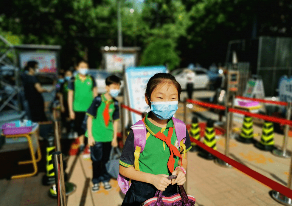 又一波!沈阳三,四,五年级小学生开学了!