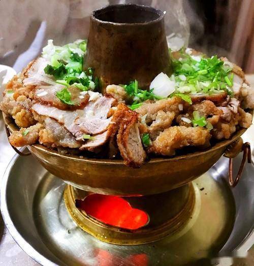 有灵魂的山西铜火锅烧肉丸子缺一不可学会全家一起吃