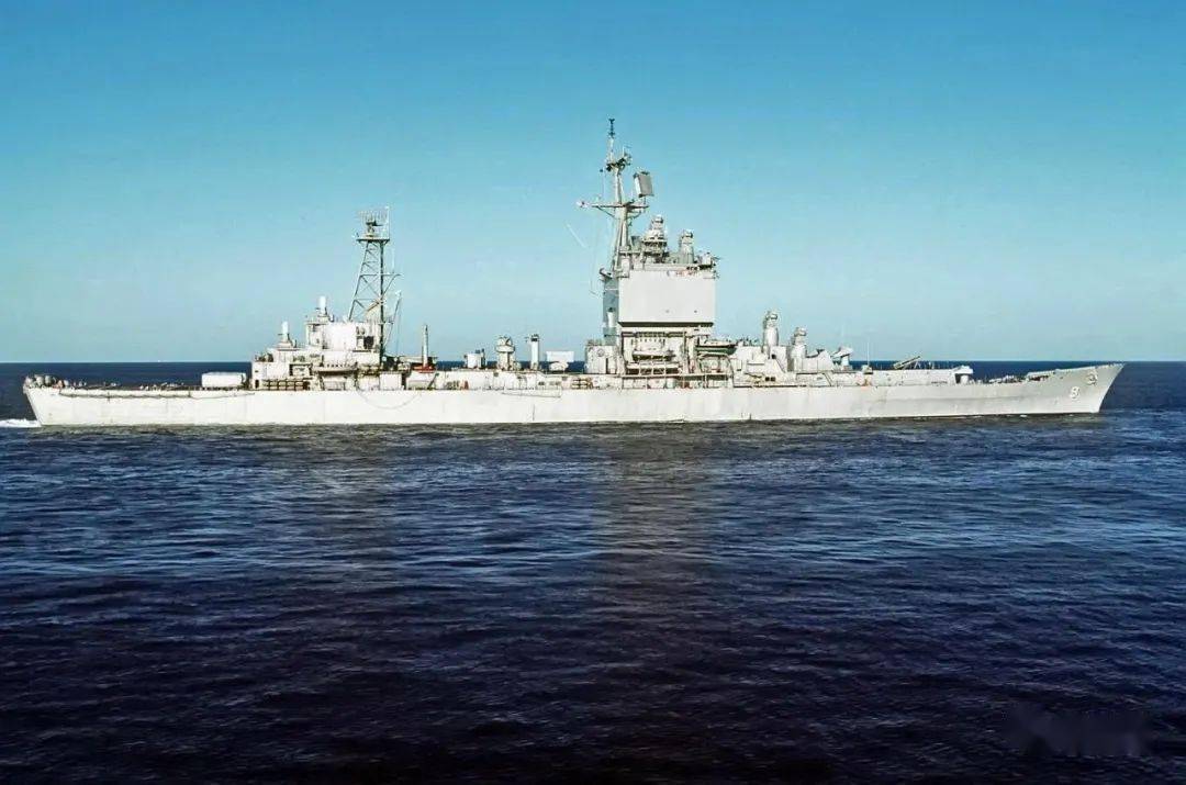 远去的广告牌:全球首艘核动力水面战斗舰艇长滩号巡洋舰旧影
