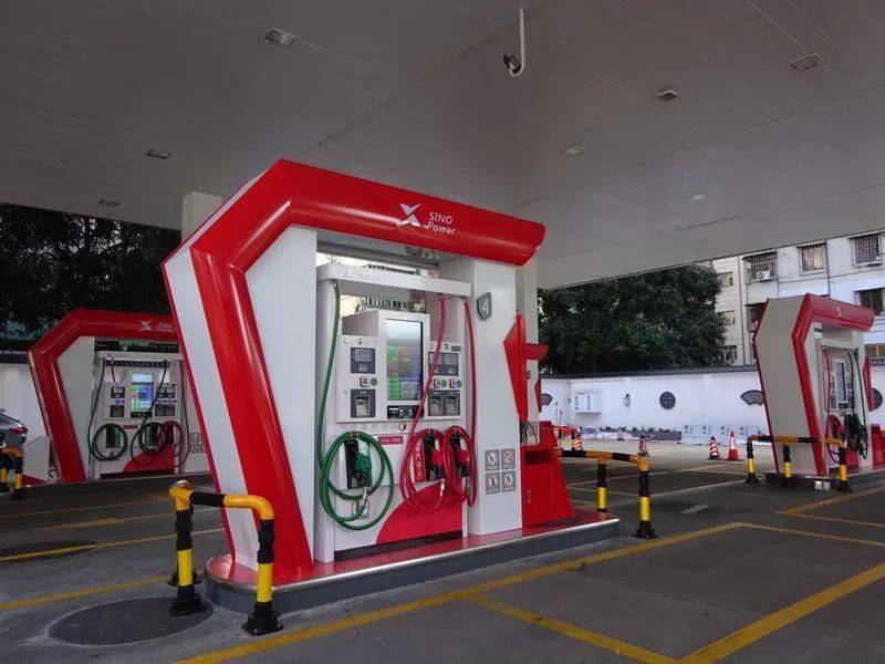 探秘最牛加油站了解未来车生活