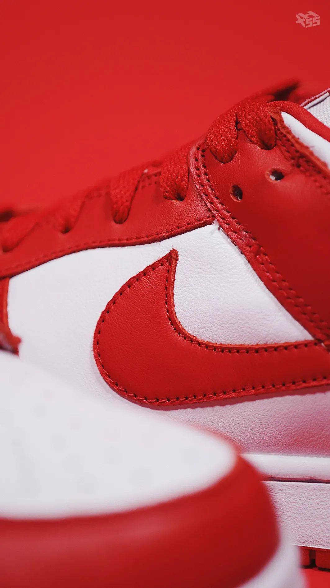 进来品尝一下来自红白的诱惑nikedunklowspuniversityredxh55开箱