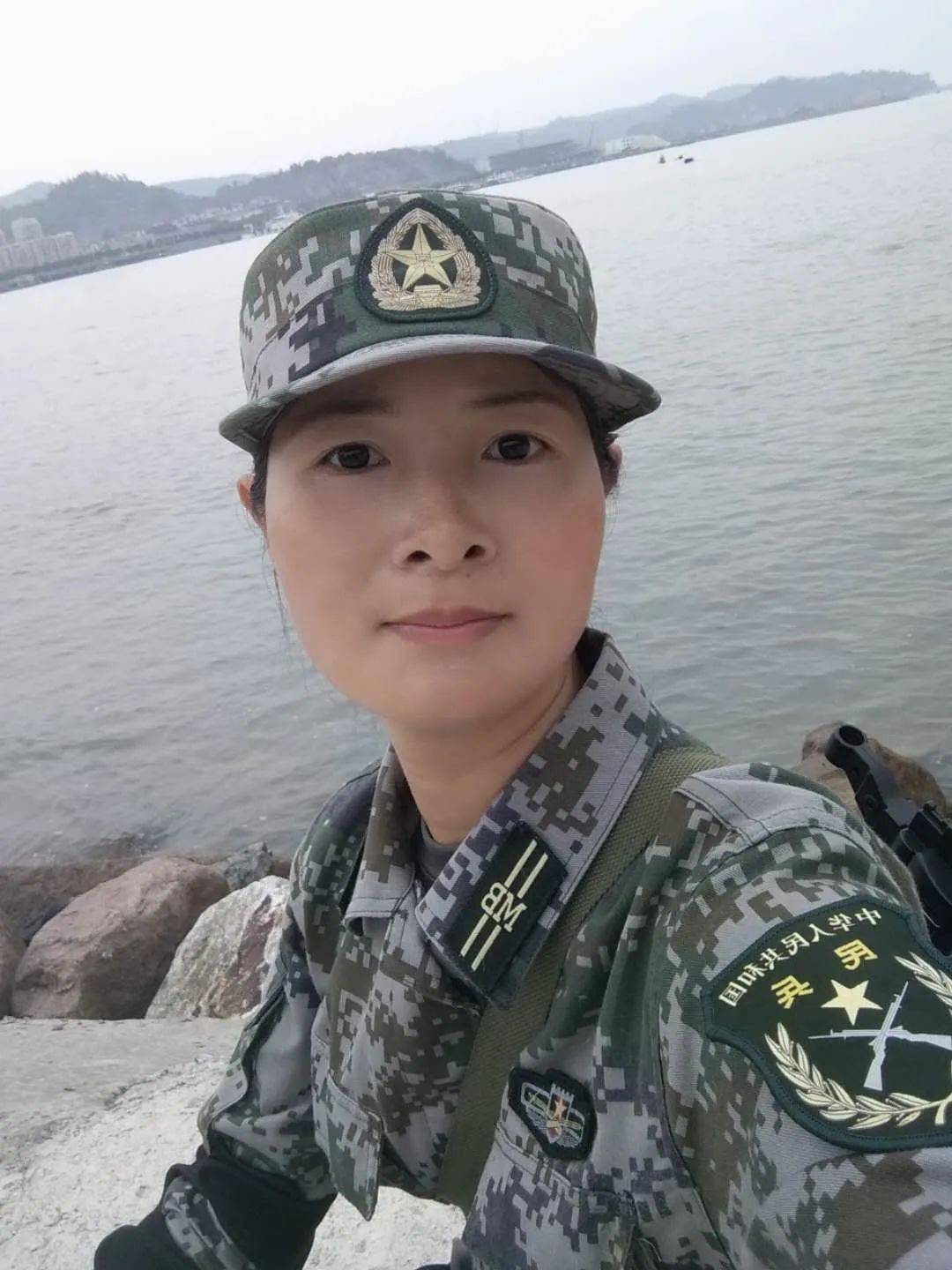 云展览|海霞女民兵绘画作品展