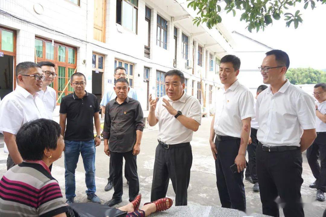 南宋镇大埔山村有户籍人口2039人,党员66名,村里以矿山井巷业劳务输出