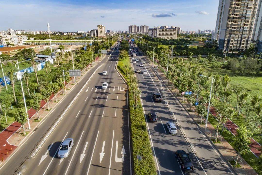 有花可赏,有景可观……海口琼山大道延长线展新颜