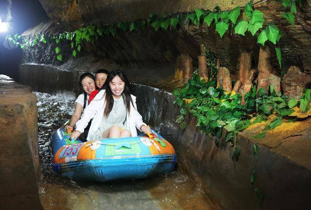 中国最长溶洞漂流,你来过吗? | 网红打卡地-搜狐大视野-搜狐新闻