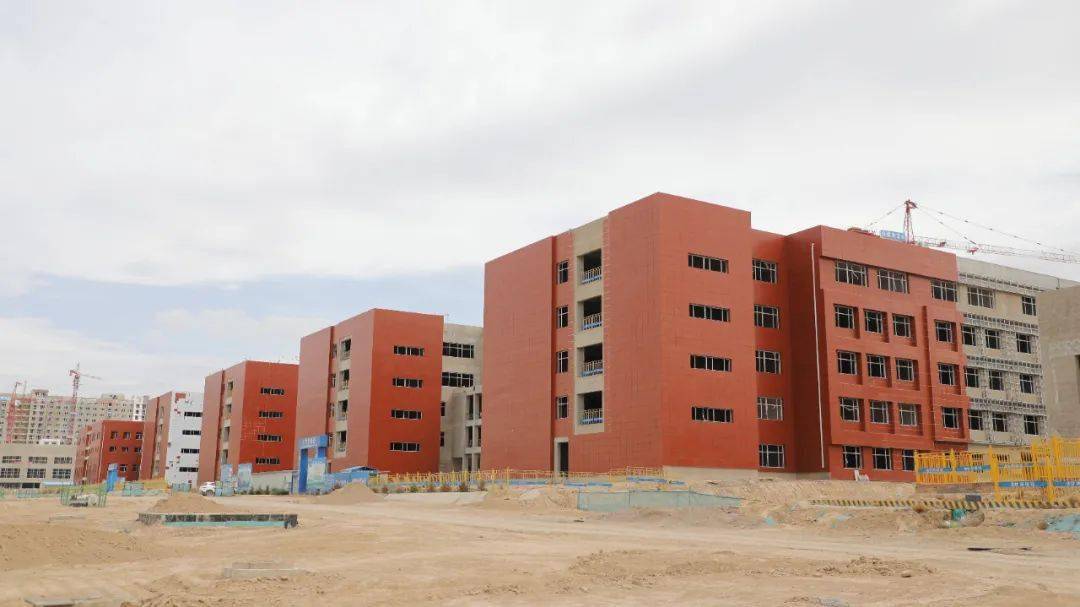 公共教学楼体育运动场实训中心图书馆兰州工业学院兰州新区新校区建设