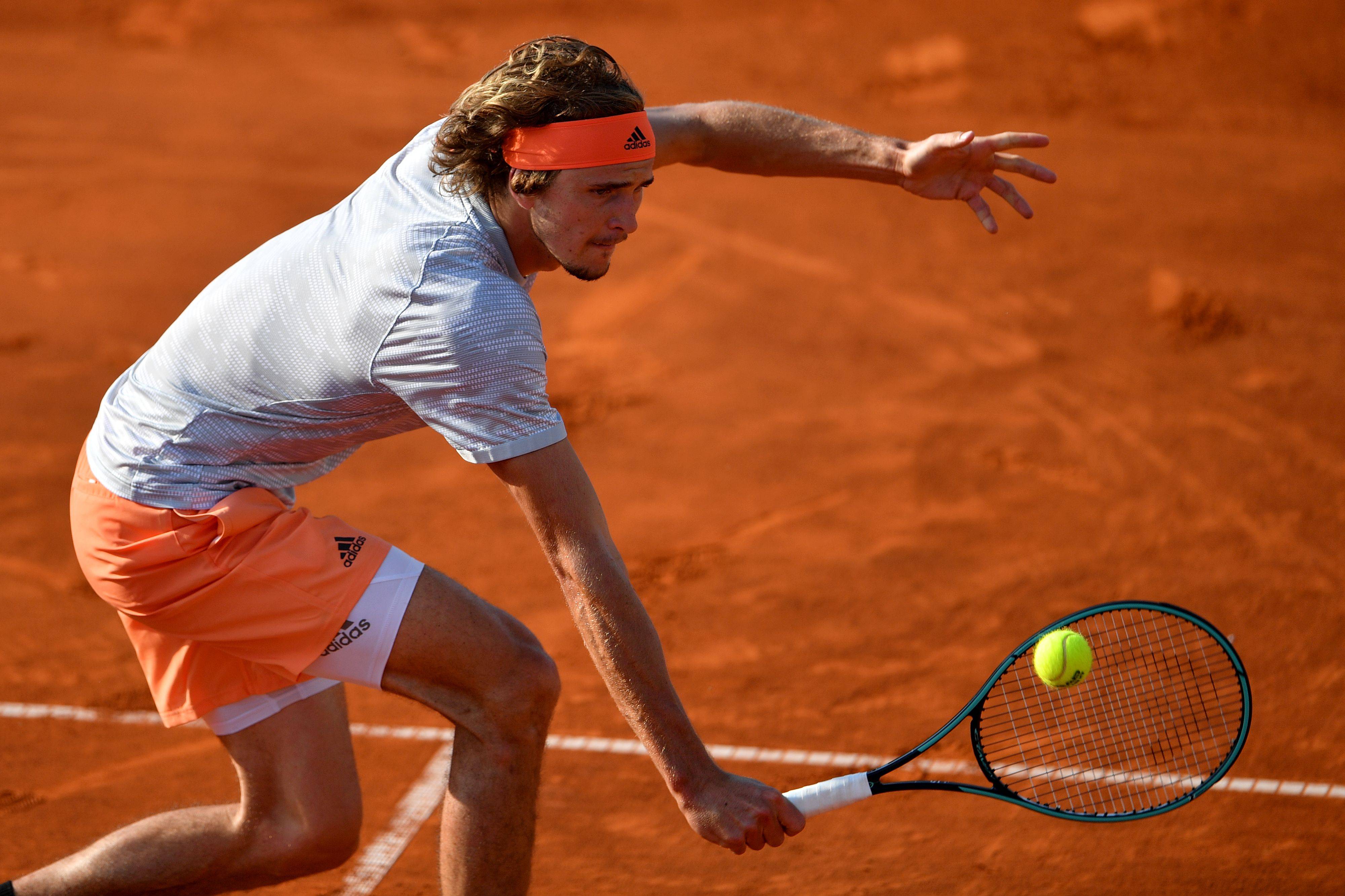 网球——"亚得里亚慈善赛"贝尔格莱德站:亚·兹韦列夫胜克拉伊诺维奇