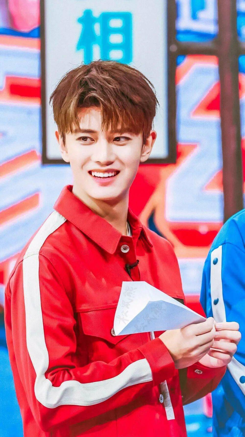 手机壁纸任嘉伦