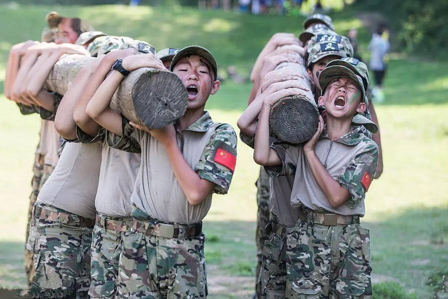 苏州军事航空夏令营坚强意志养成锻造学习尖兵丨改变从魔鬼训练营开始